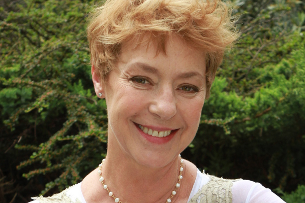 <em><strong>Carla Estrada</strong></em>